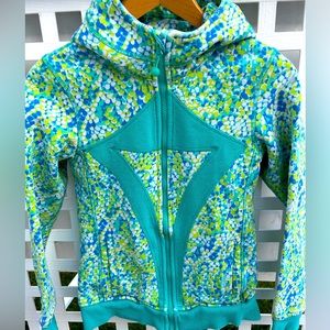 IVIVVA by LULULEMON girls size 12 scuba hoody